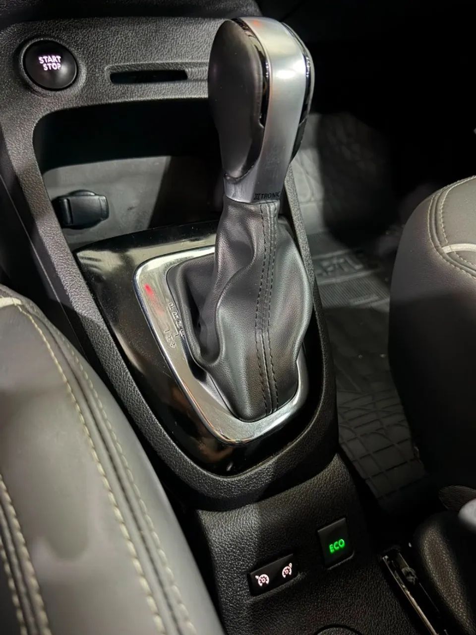 Renault CAPTUR 8