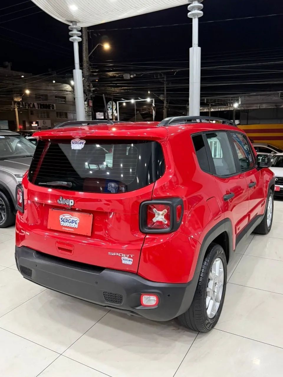 Jeep RENEGADE 4