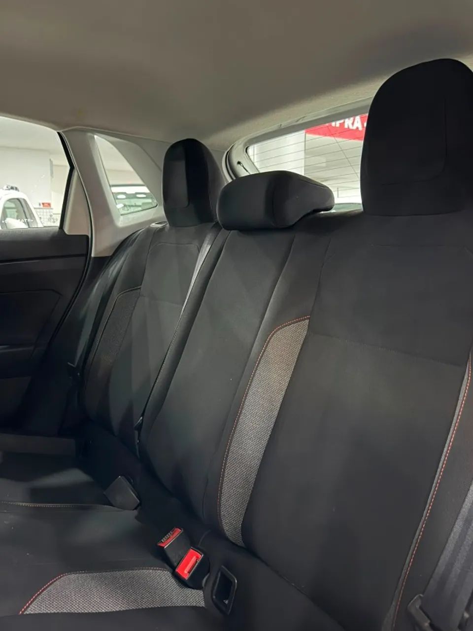 Volkswagen POLO 10
