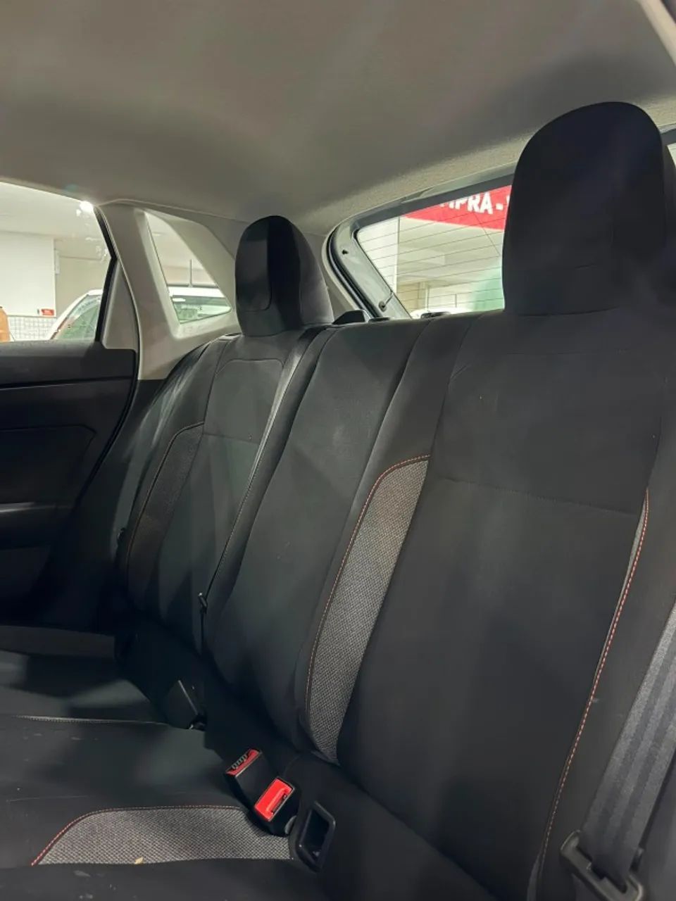 Volkswagen POLO 10