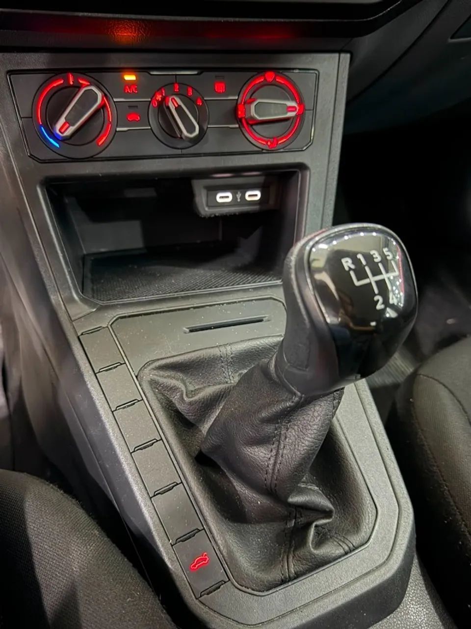Volkswagen POLO 8