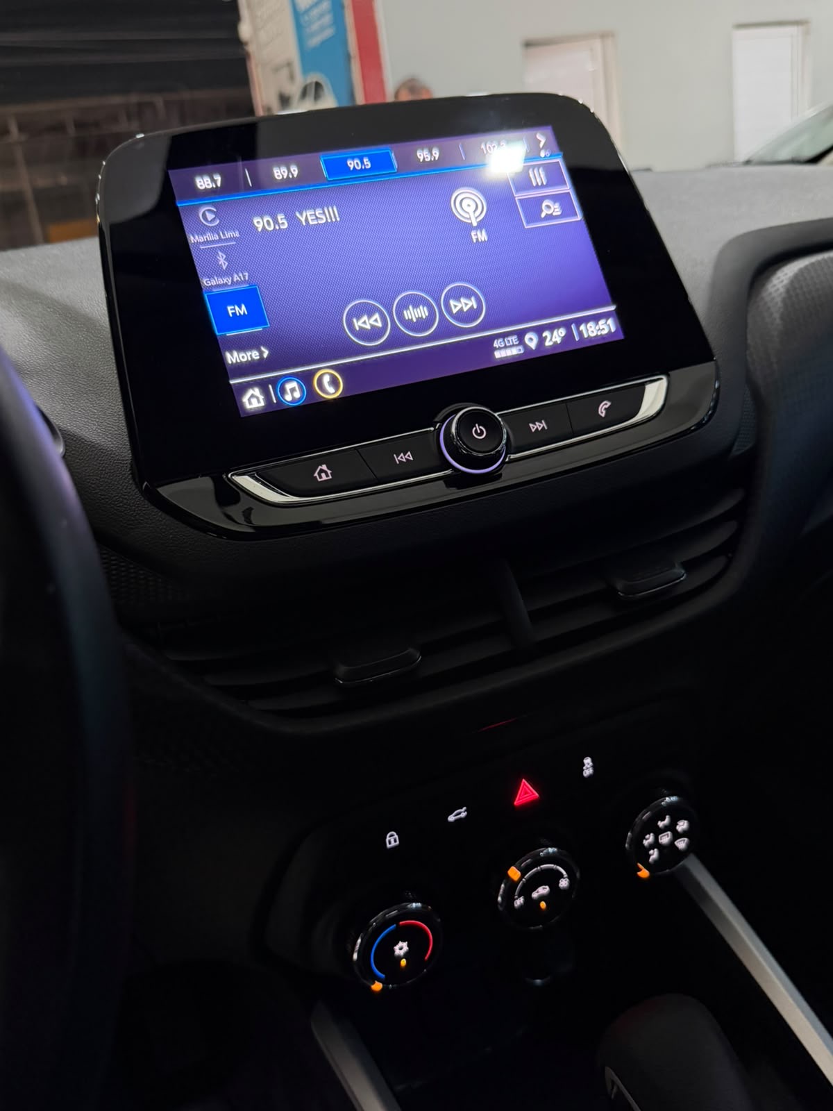 CHEVROLET ONIX PLUS 7