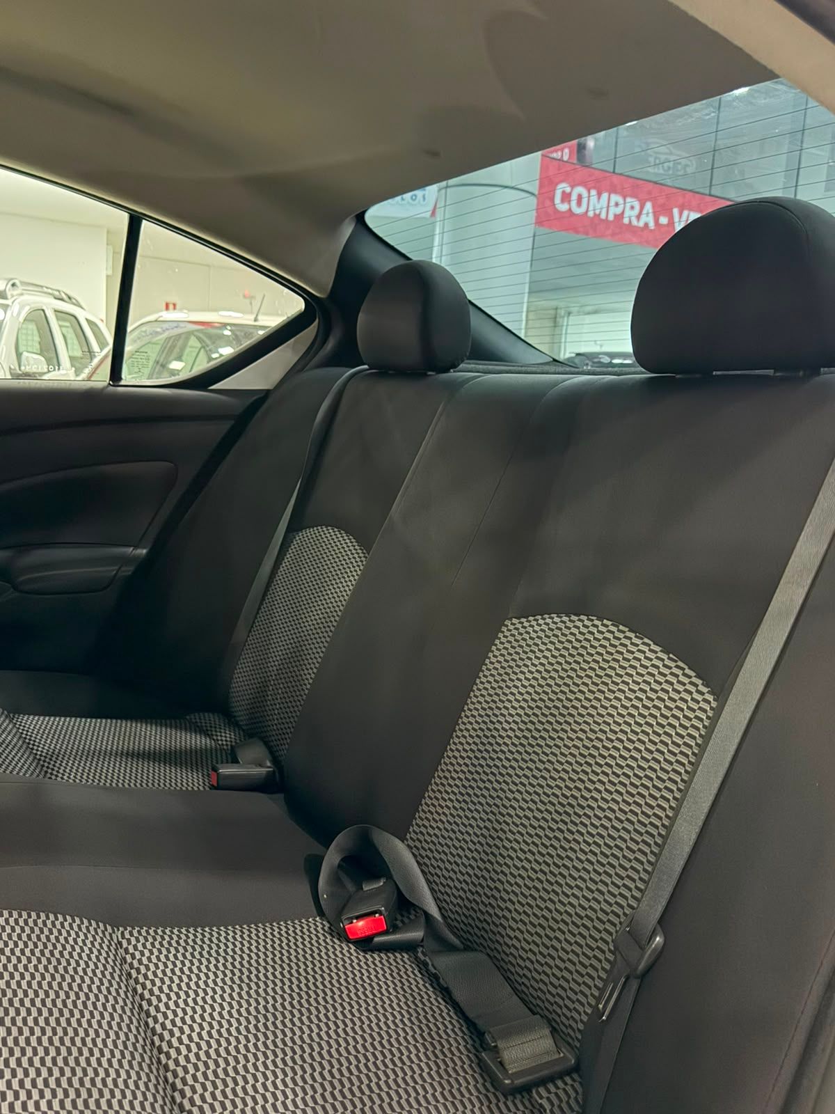 NISSAN VERSA 9
