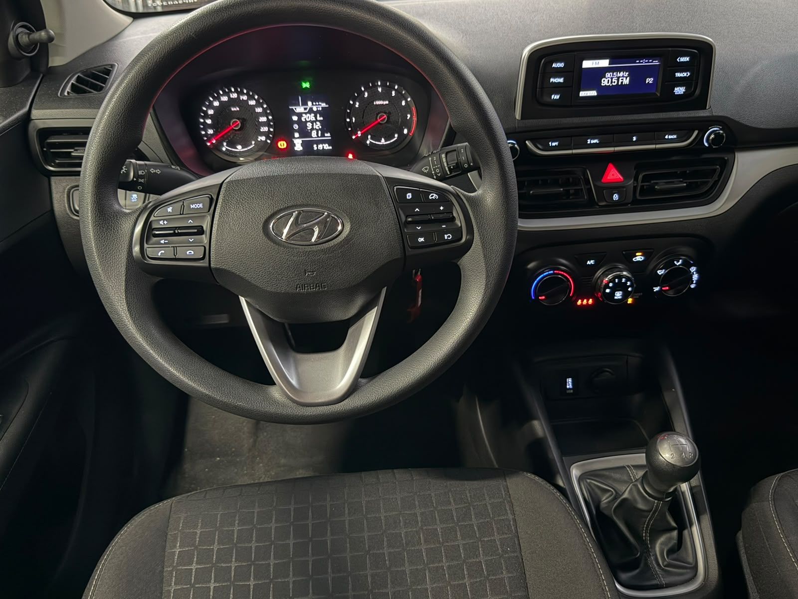 HYUNDAI HB20 5