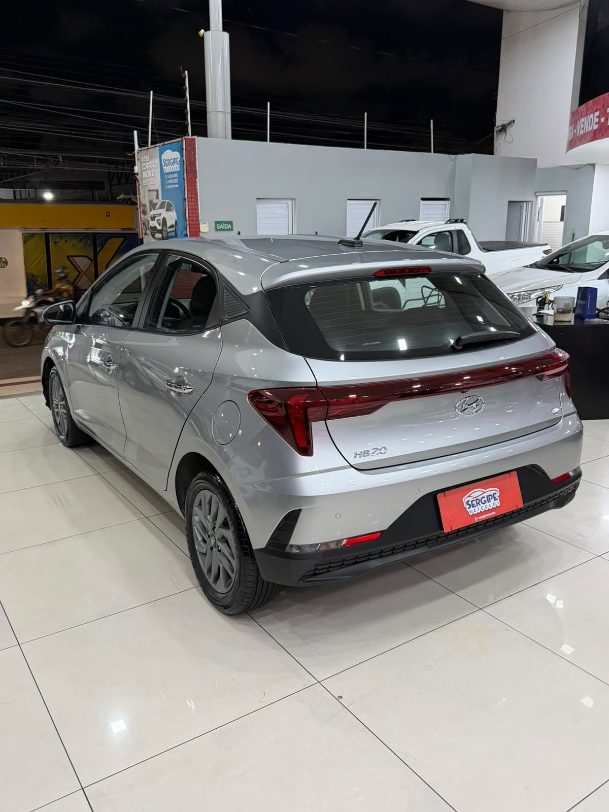 HYUNDAI HB20 3