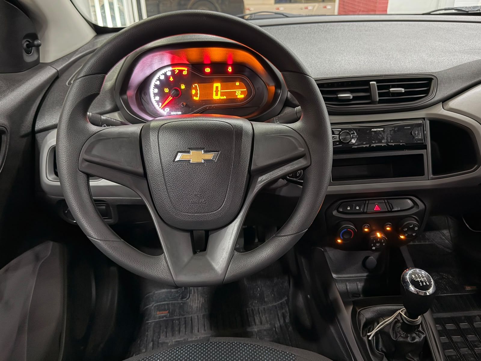 CHEVROLET ONIX 5
