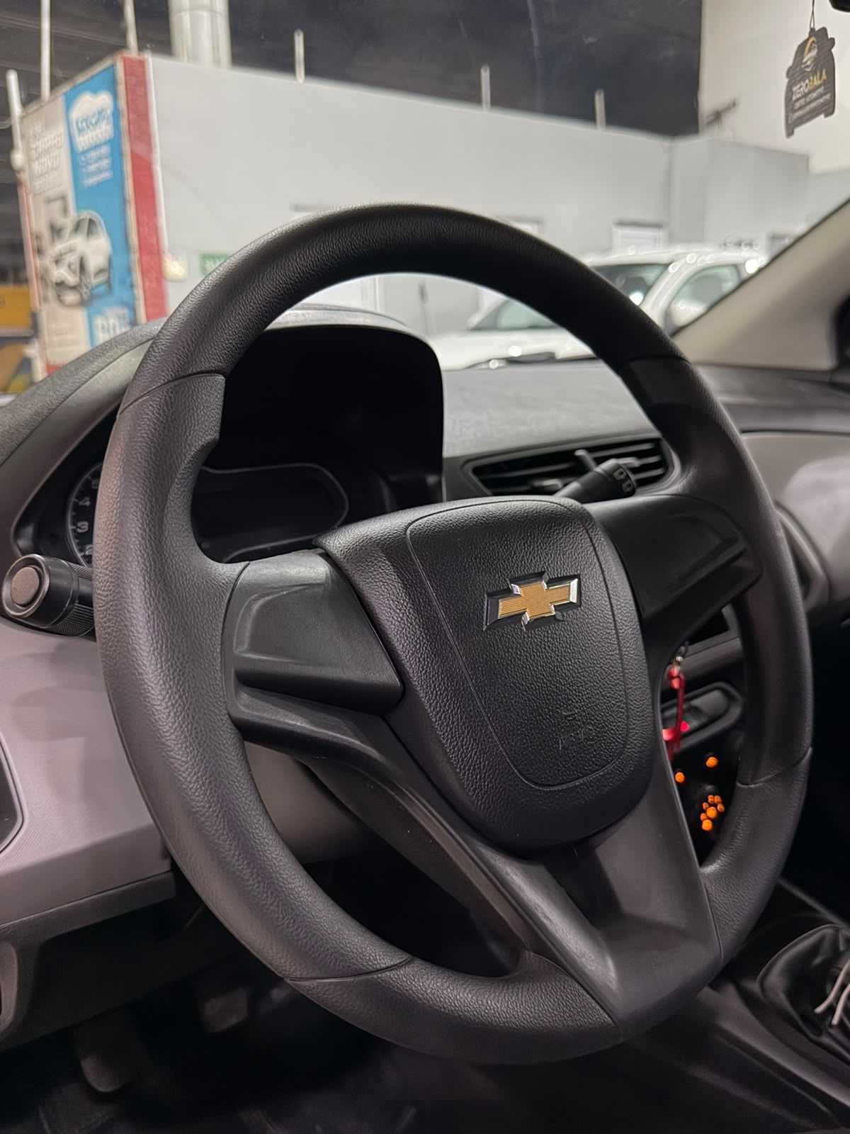 CHEVROLET ONIX 6