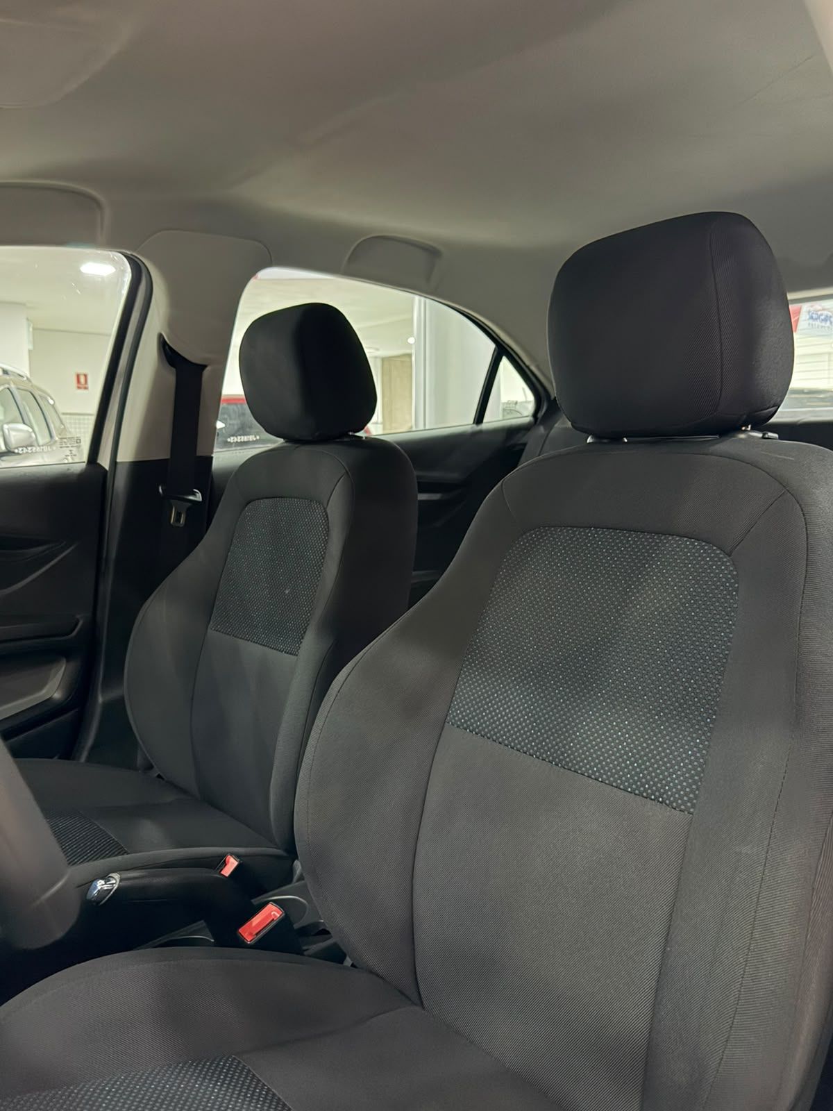 CHEVROLET ONIX 7