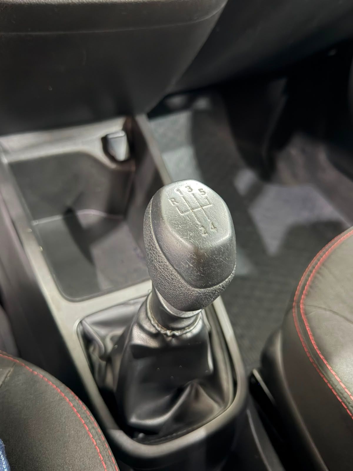 RENAULT KWID 8