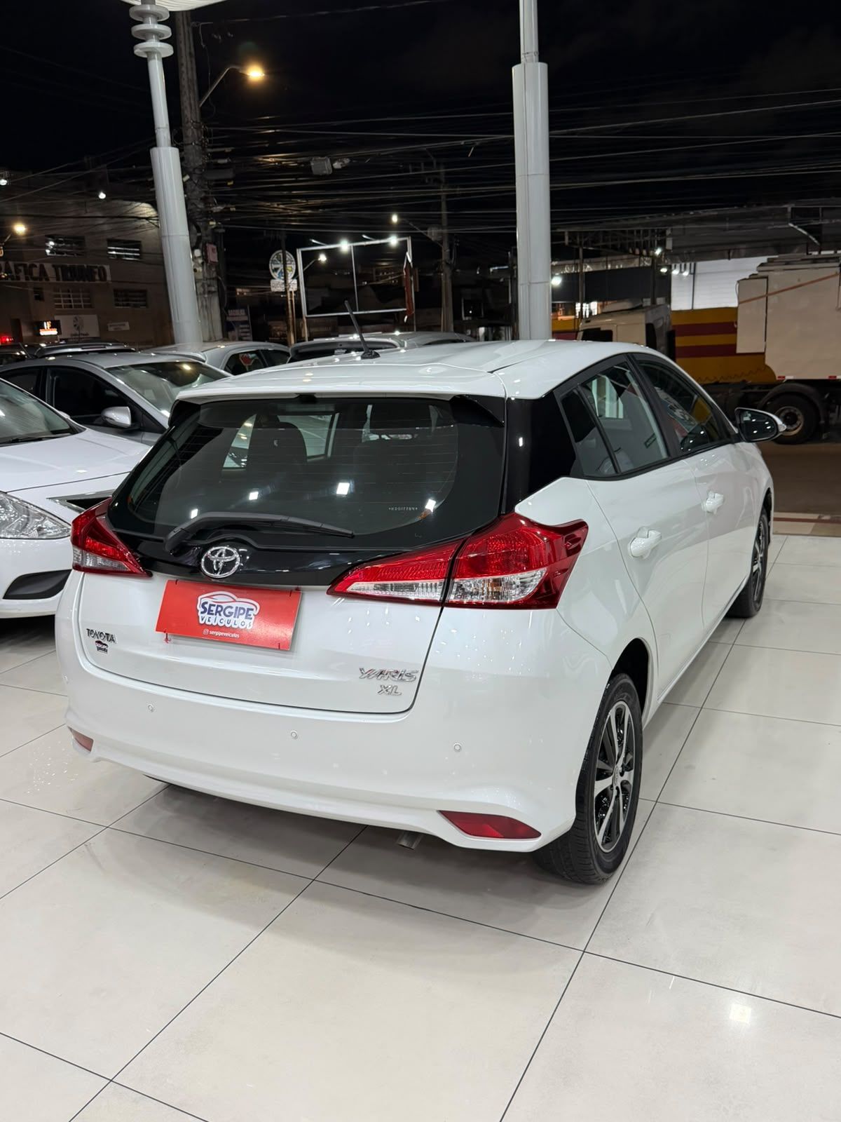 TOYOTA YARIS HATCH 4