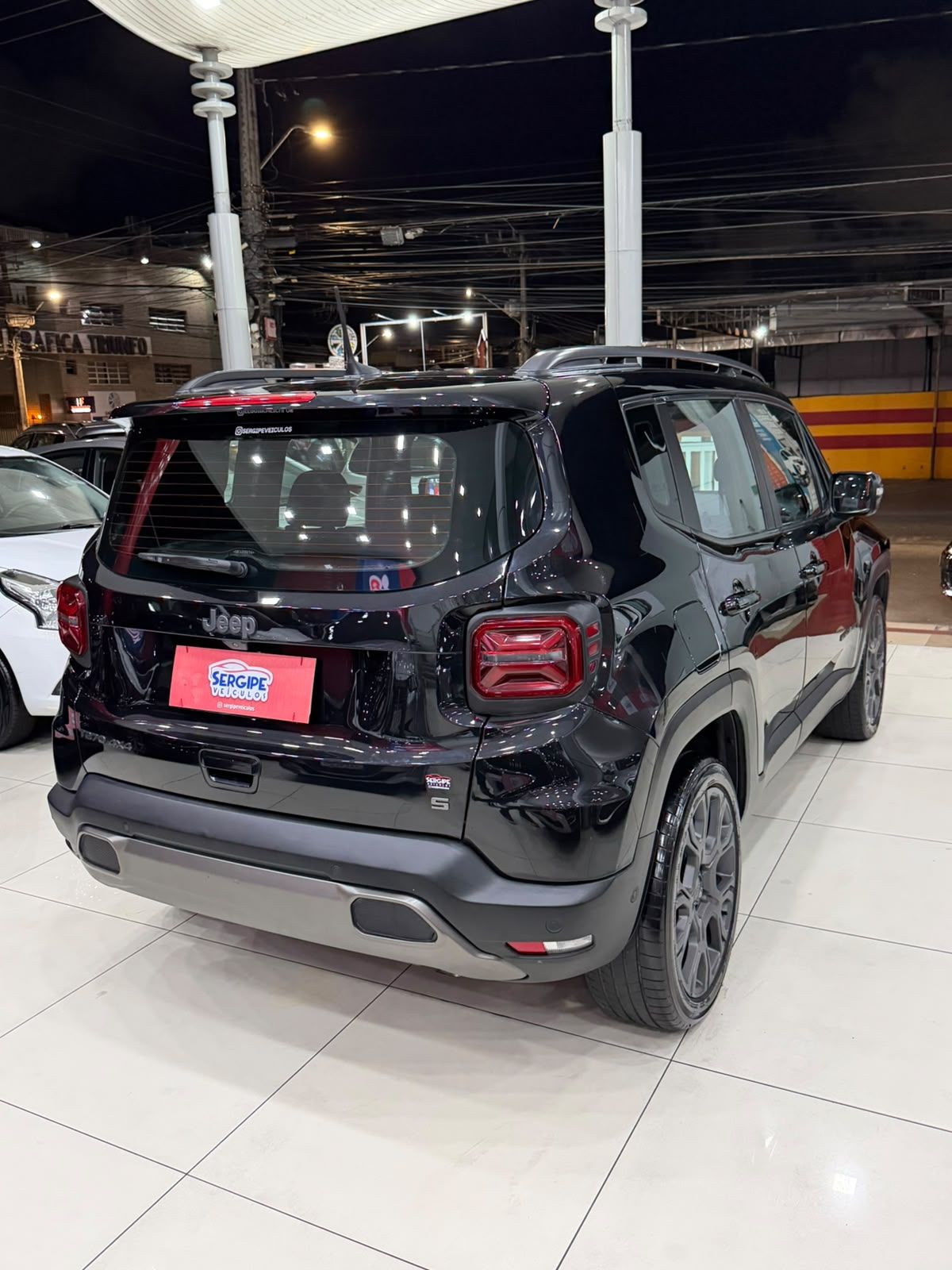 JEEP RENEGADE 4