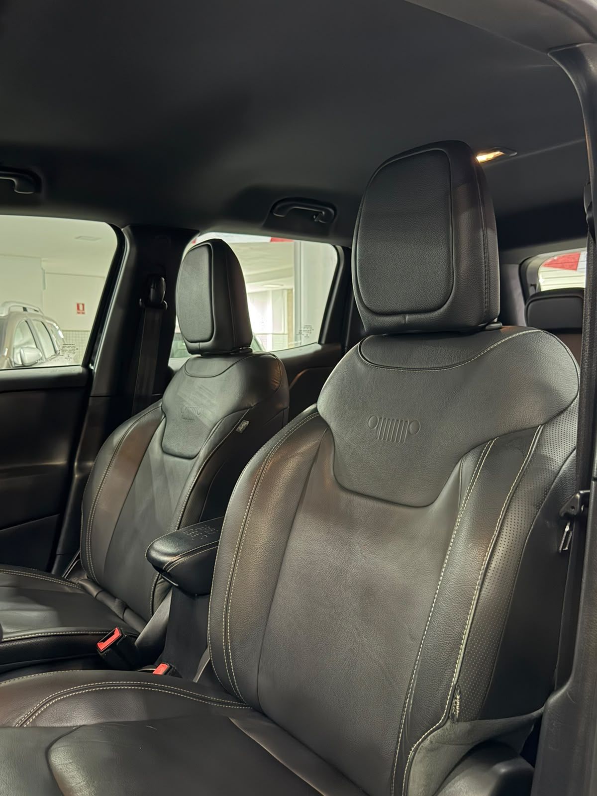 JEEP RENEGADE 11