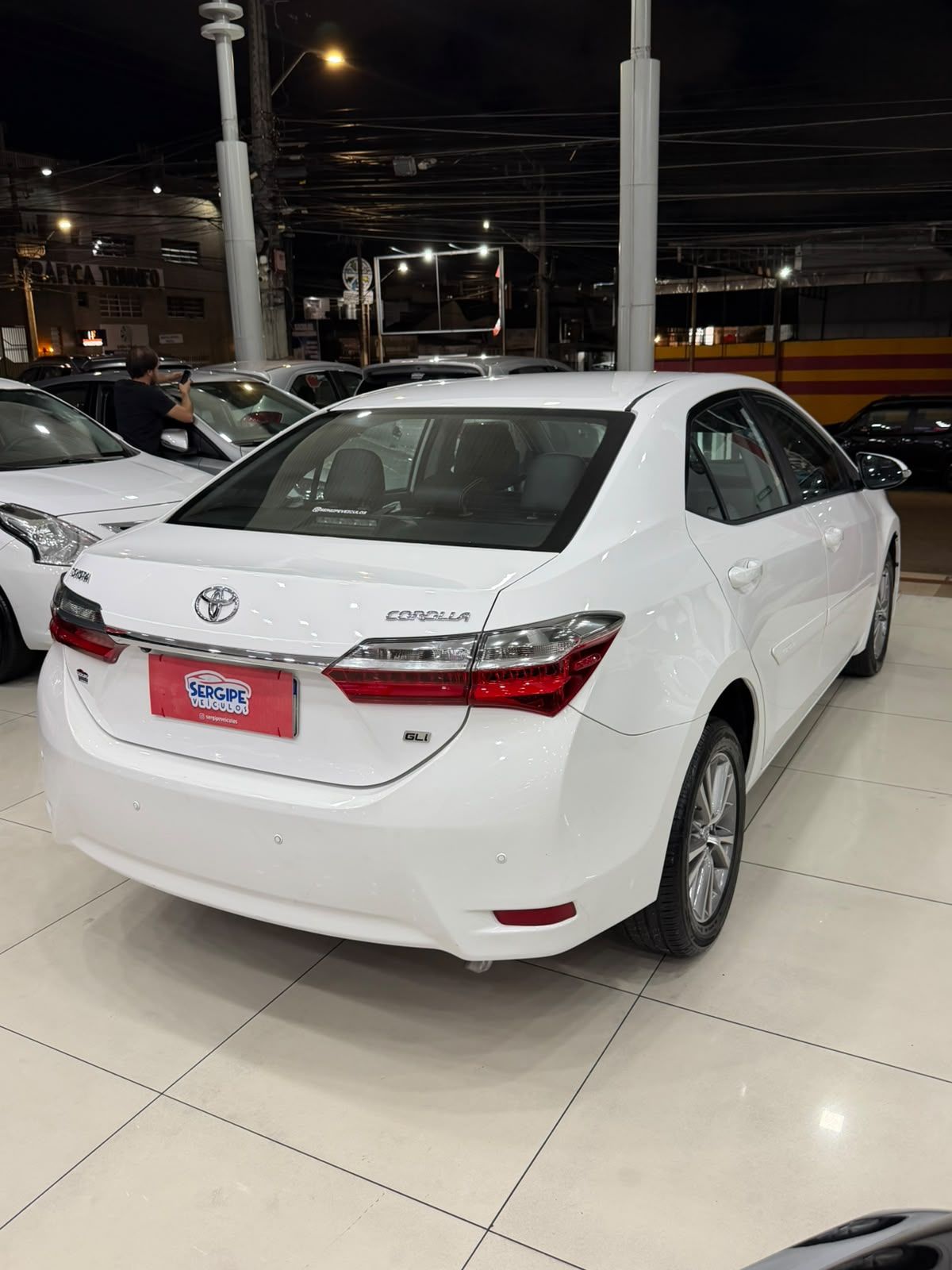 Toyota Corolla 4
