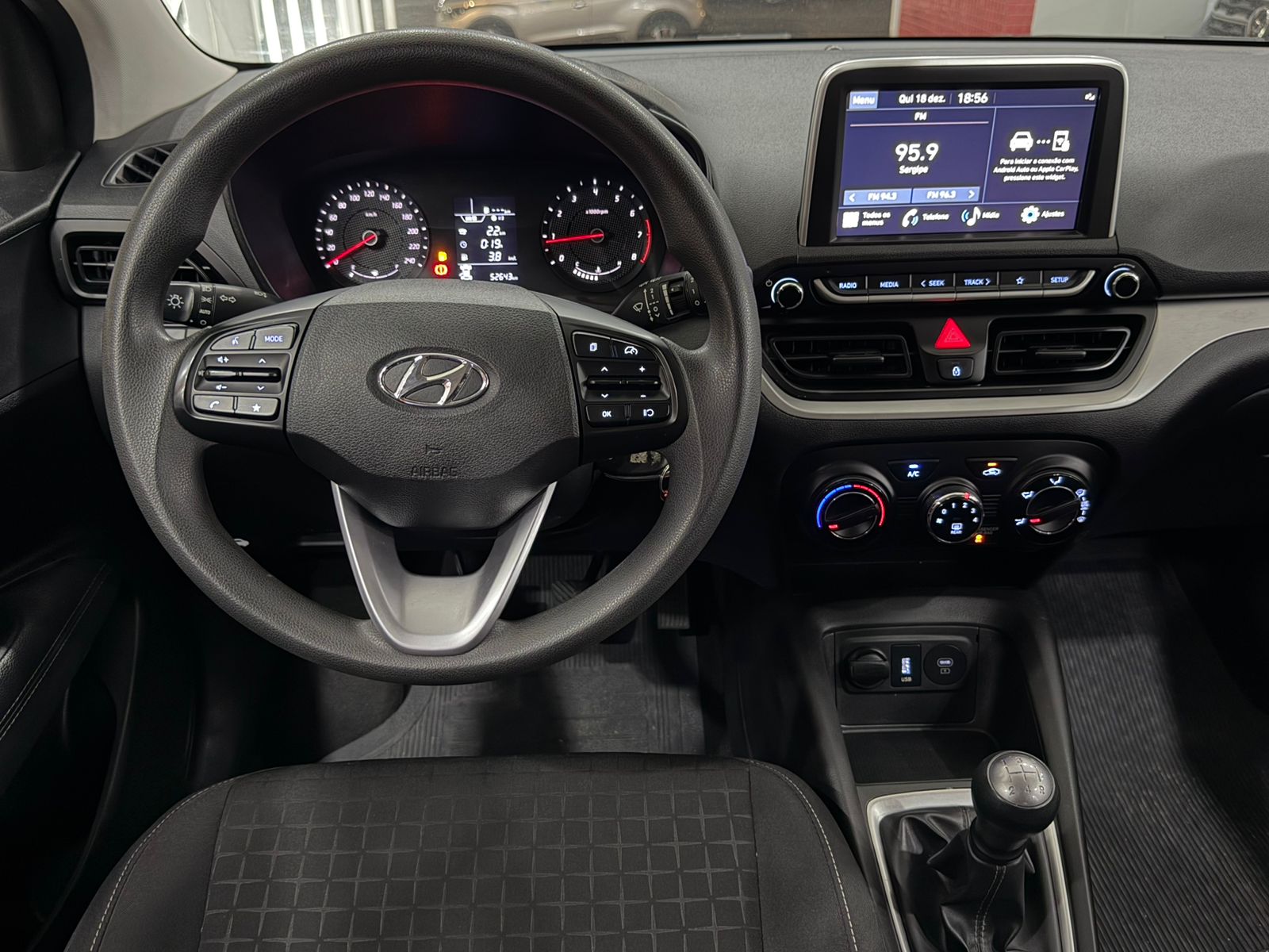 HYUNDAI HB20 5