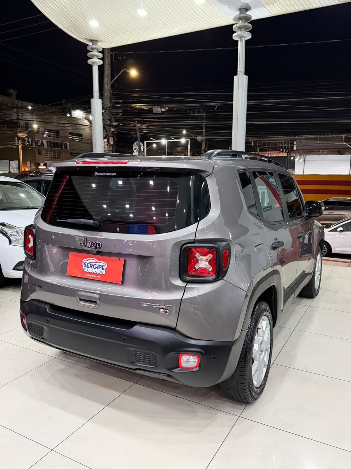JEEP RENEGADE 4