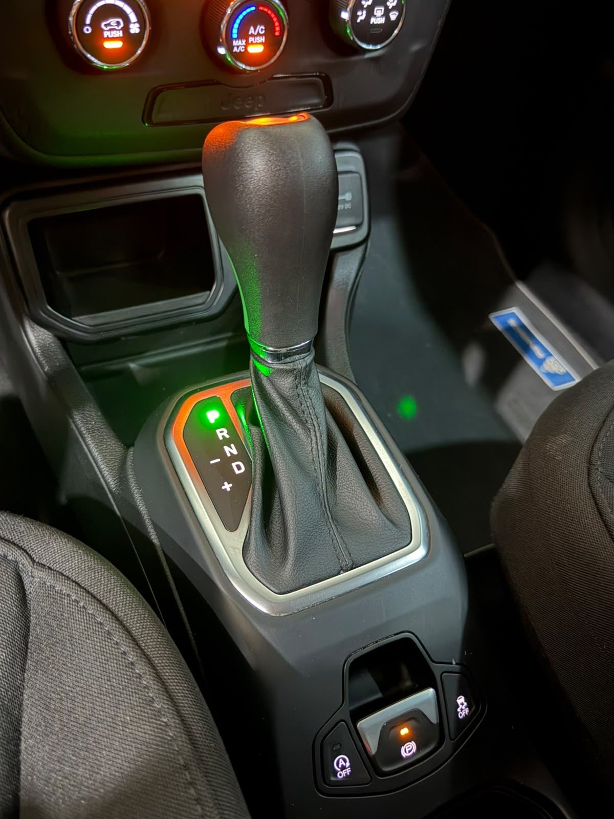 JEEP RENEGADE 9