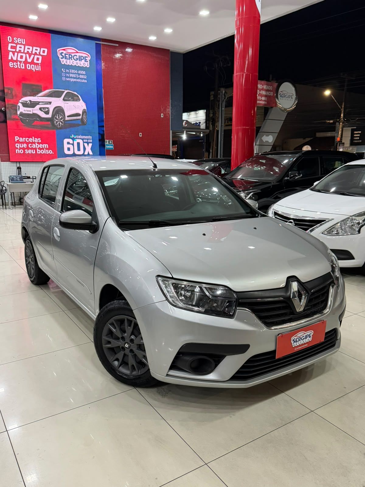 RENAULT SANDERO 1