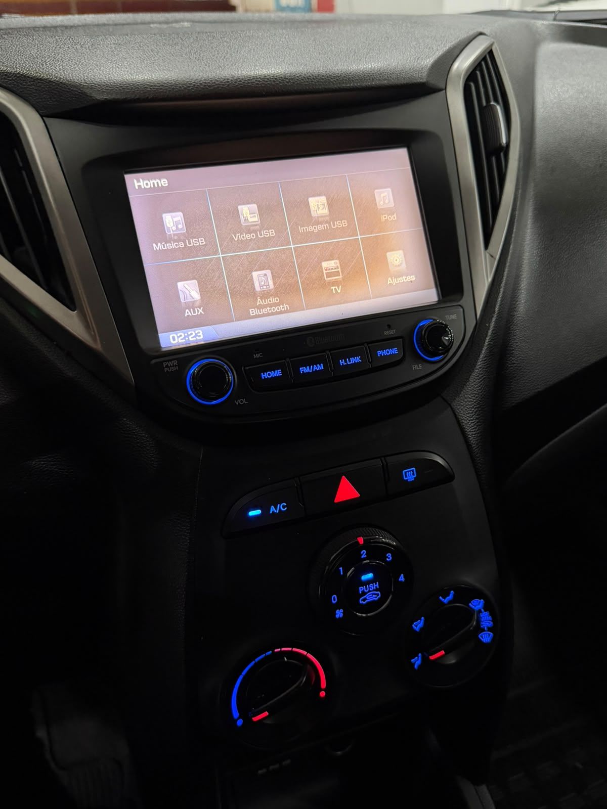 HYUNDAI HB20 6