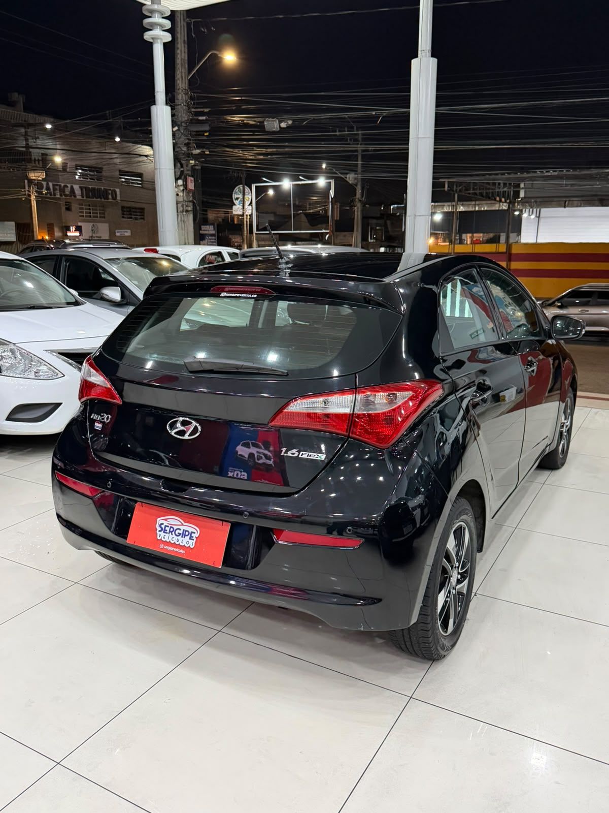 HYUNDAI HB20 4