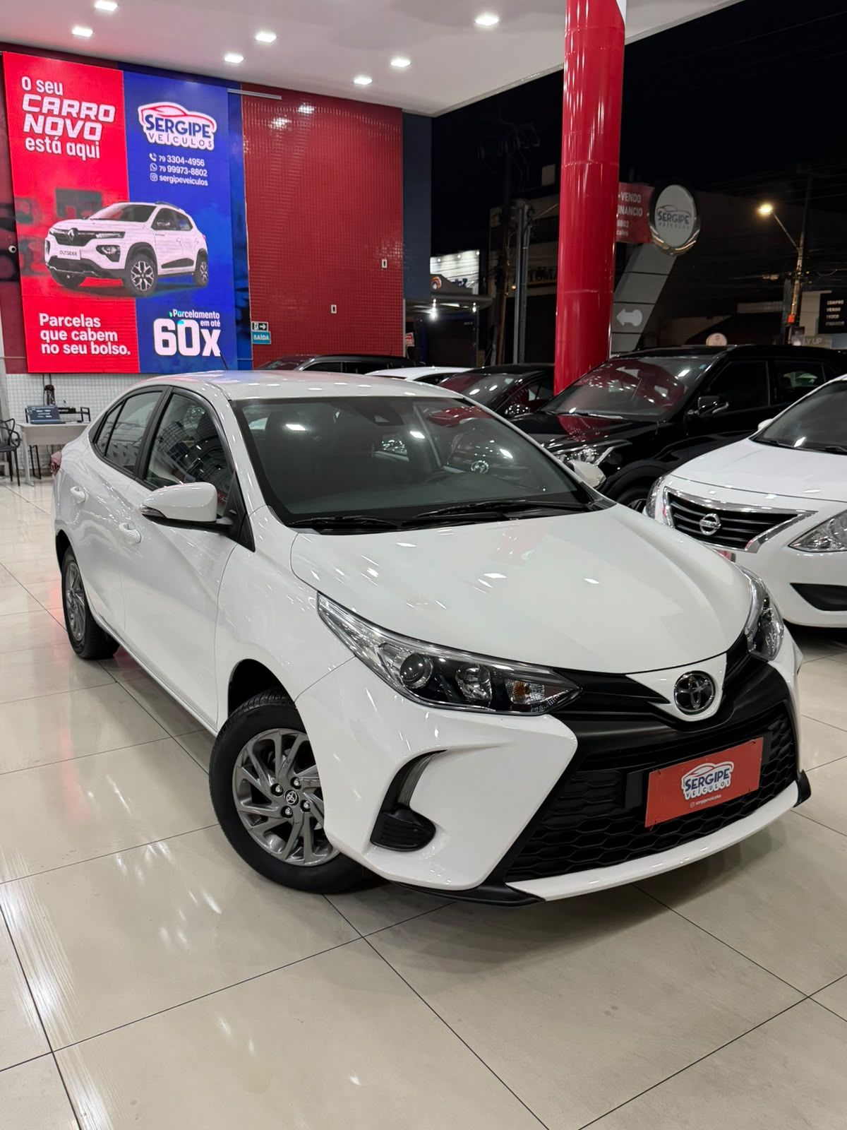 TOYOTA YARIS 1
