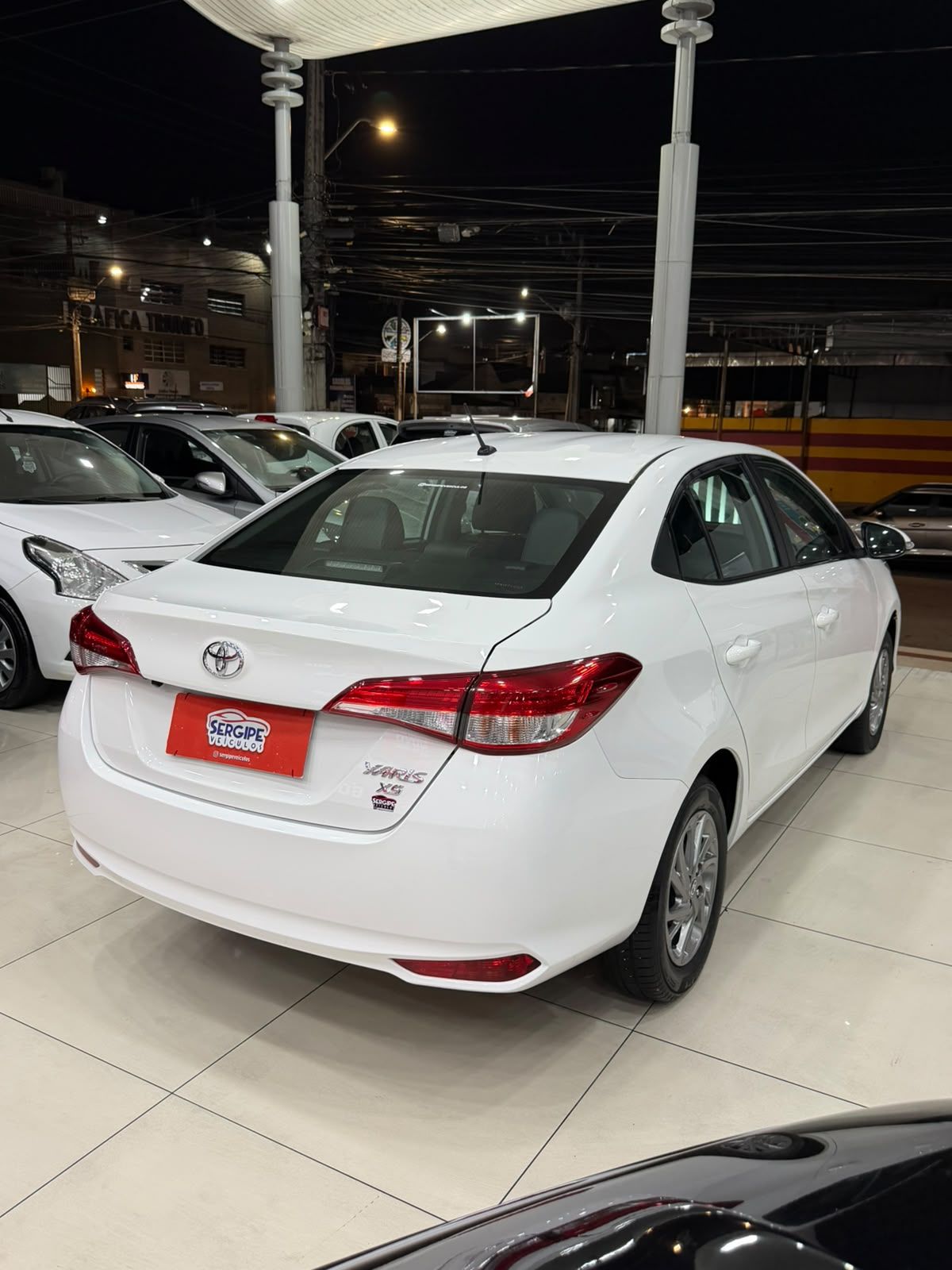 TOYOTA YARIS 4