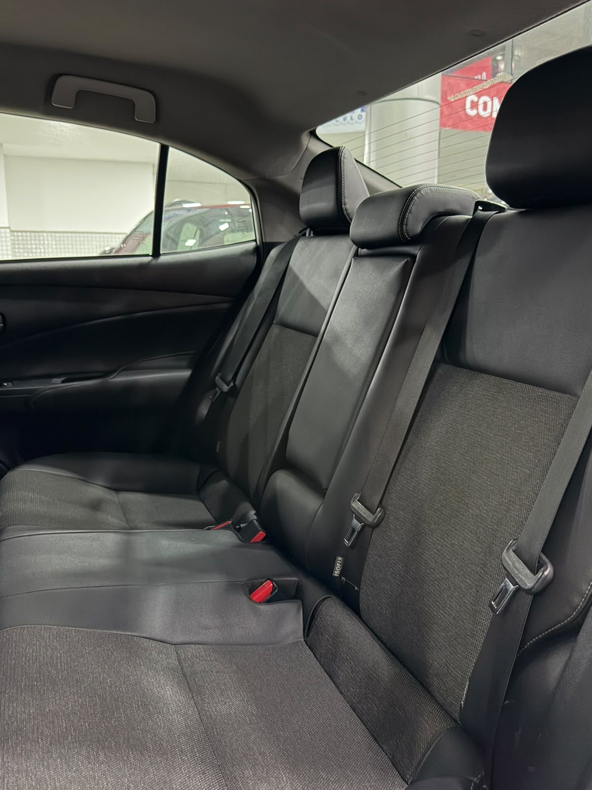 TOYOTA YARIS 12