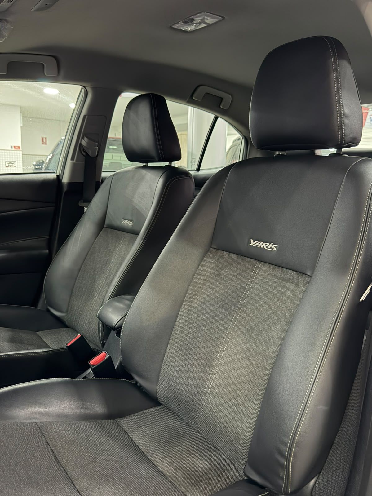 TOYOTA YARIS 11