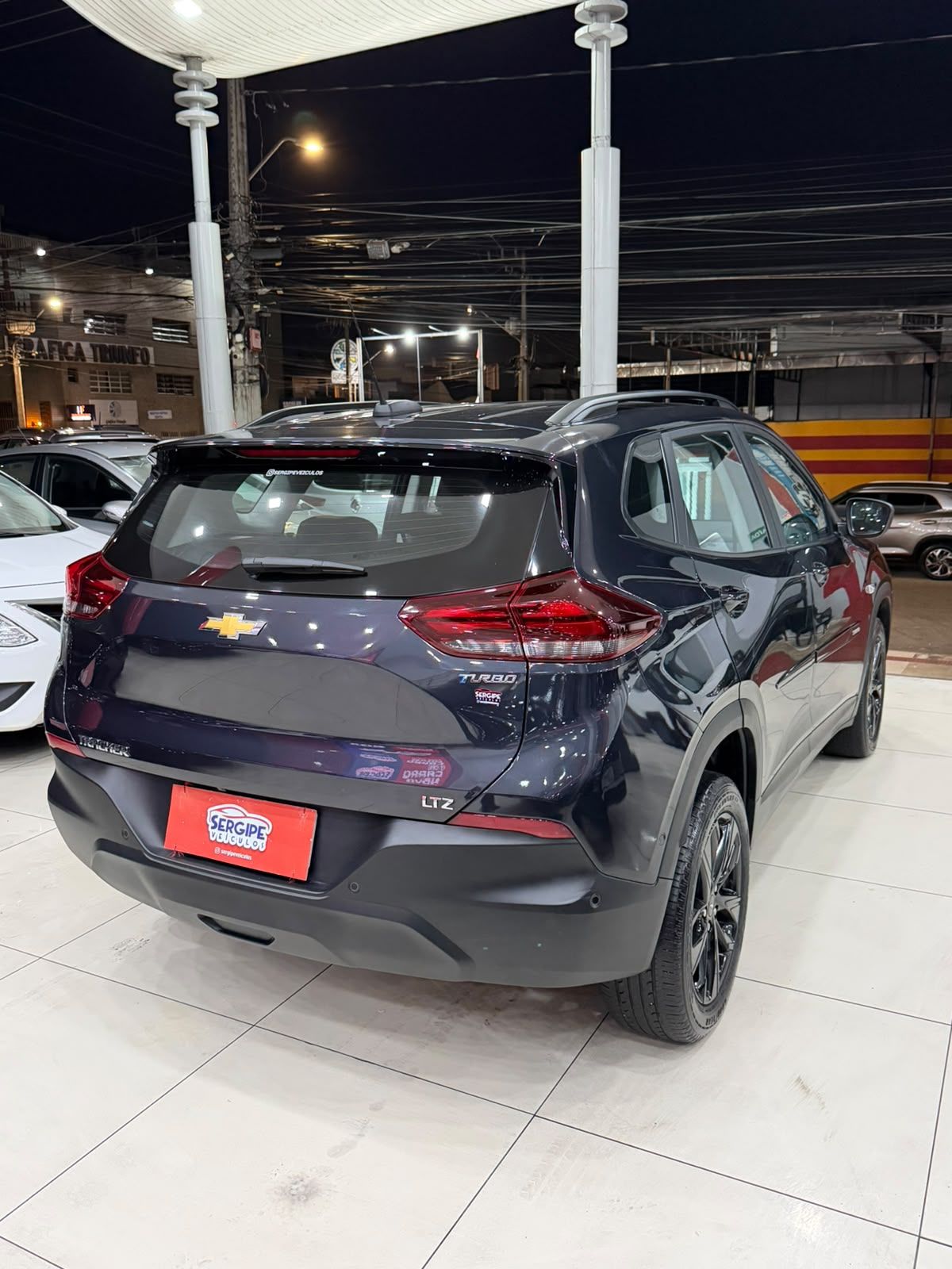 CHEVROLET TRACKER 4