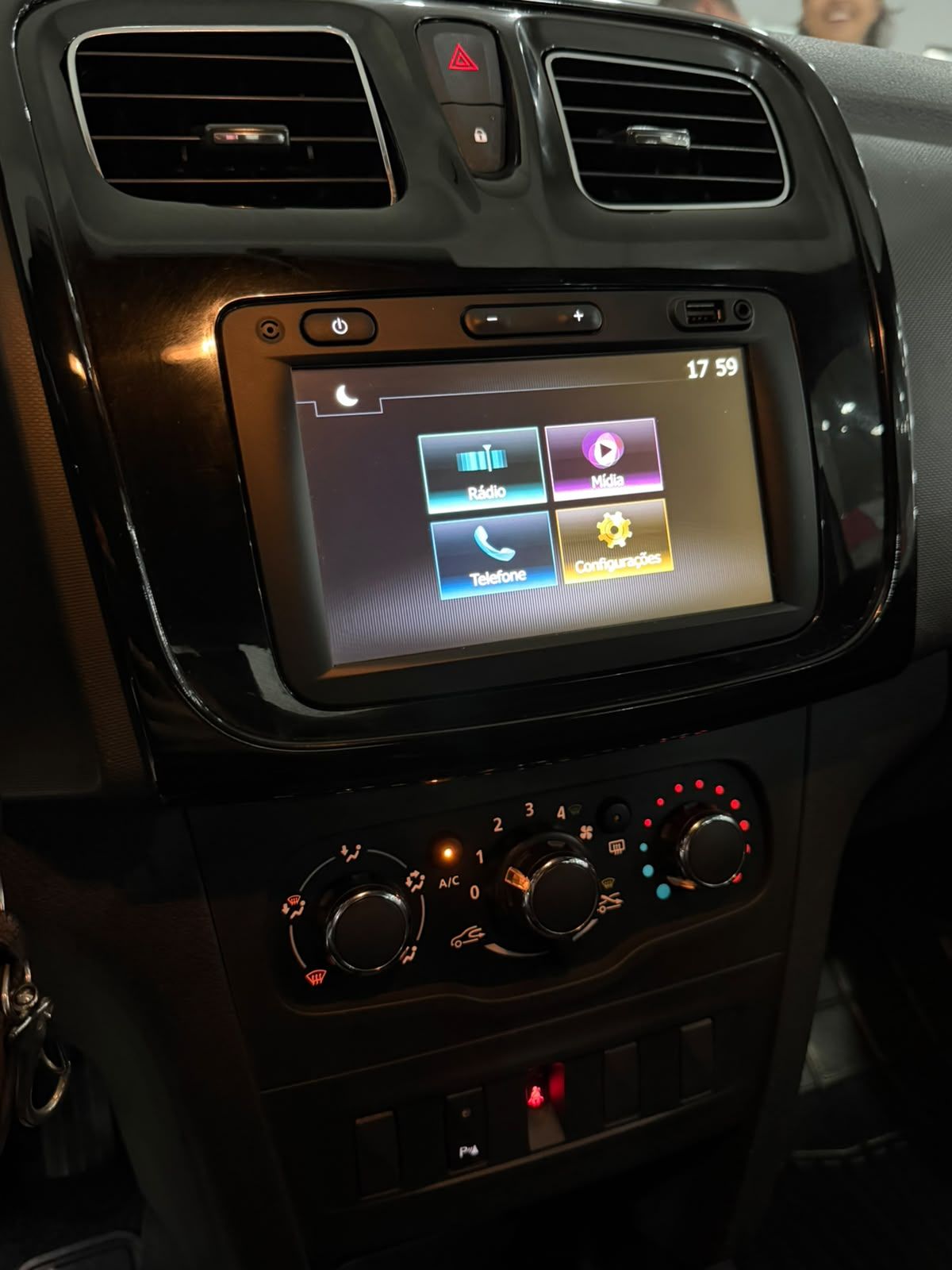 RENAULT SANDERO 7