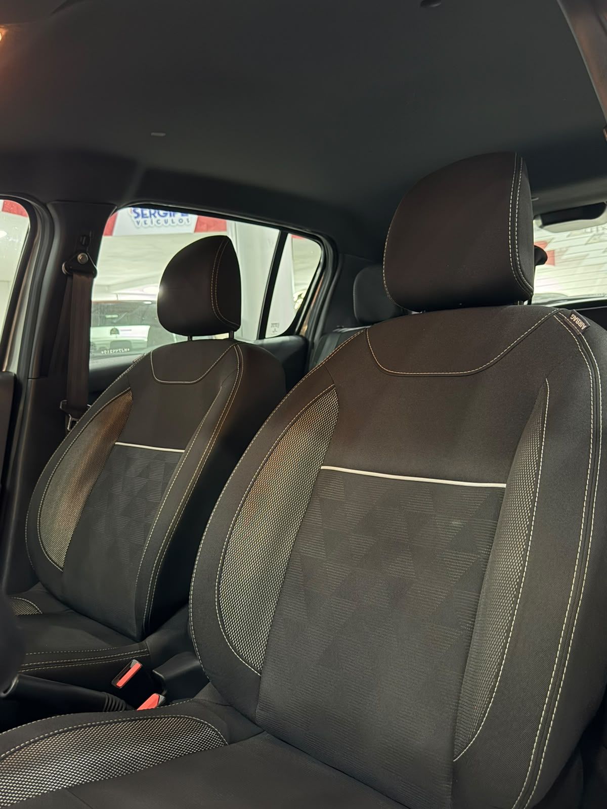 RENAULT SANDERO 8