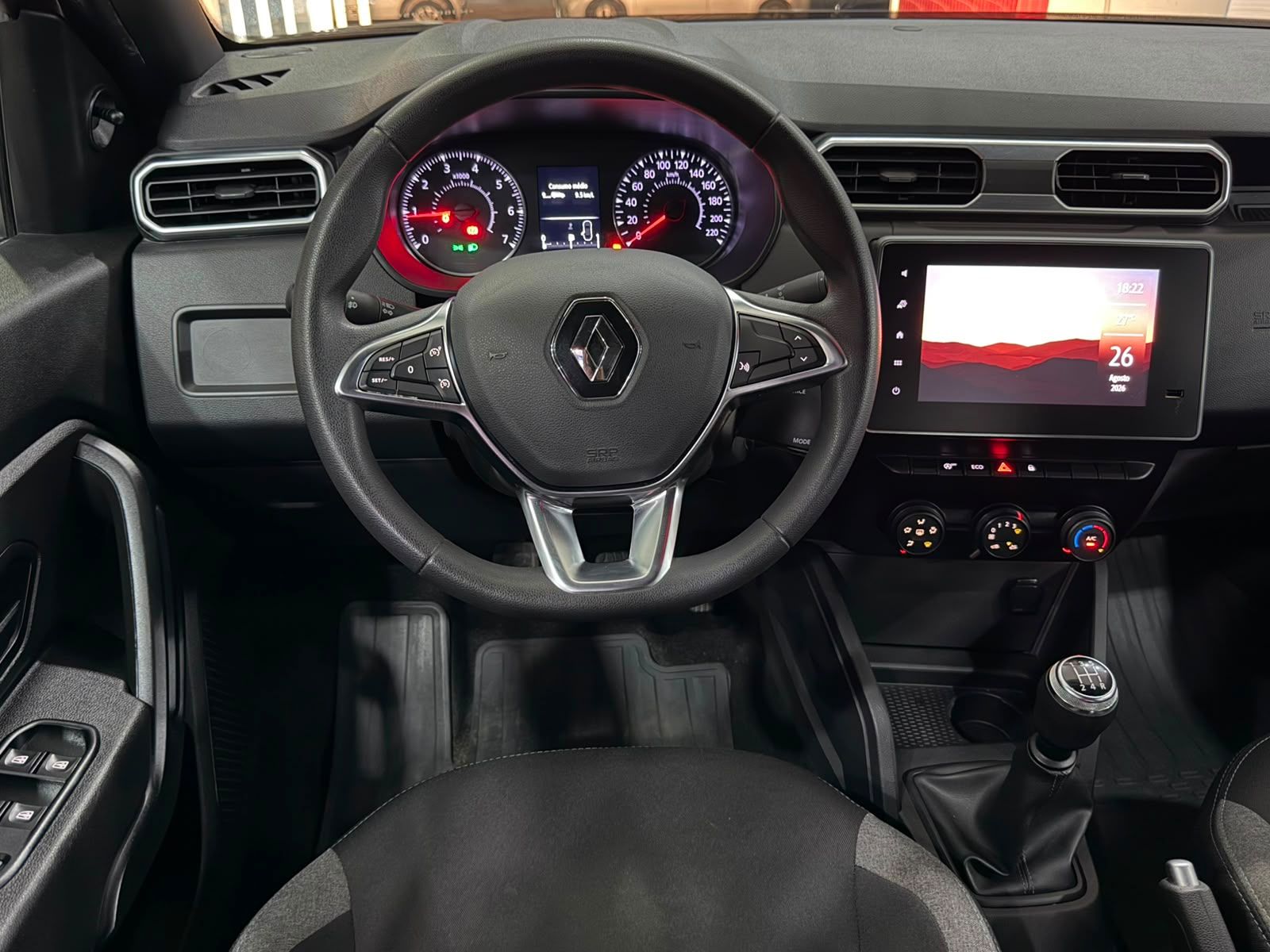 RENAULT DUSTER 5