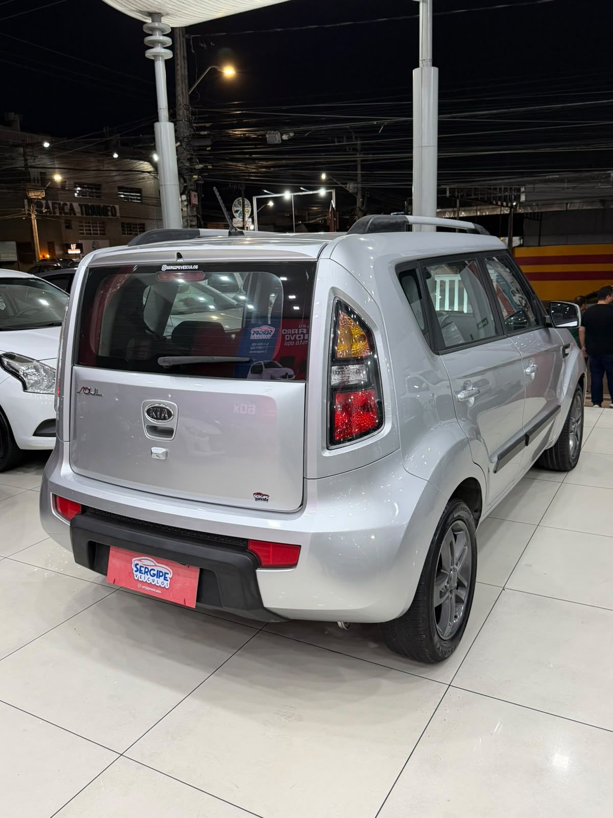 KIA MOTORS KIA 4