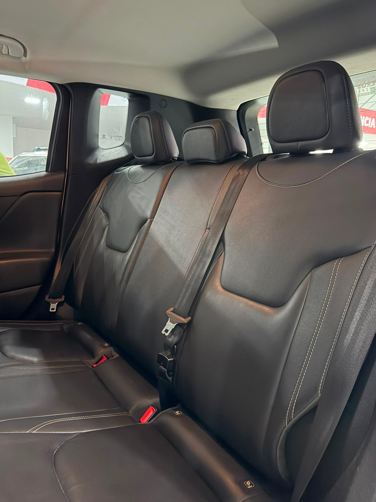 JEEP RENEGADE 11