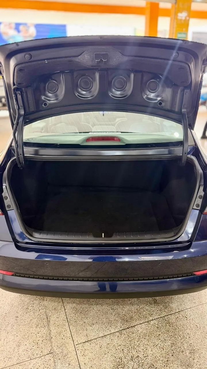 Hyundai HB20S 17
