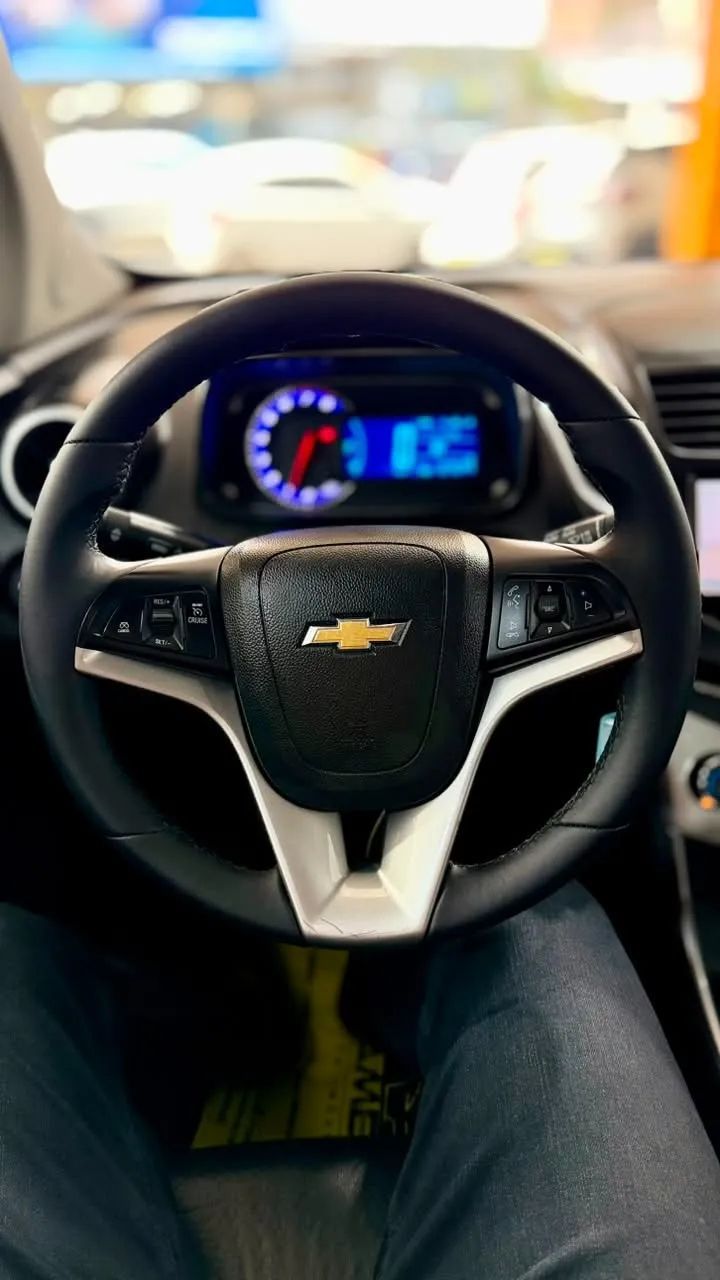 Chevrolet TRACKER 10