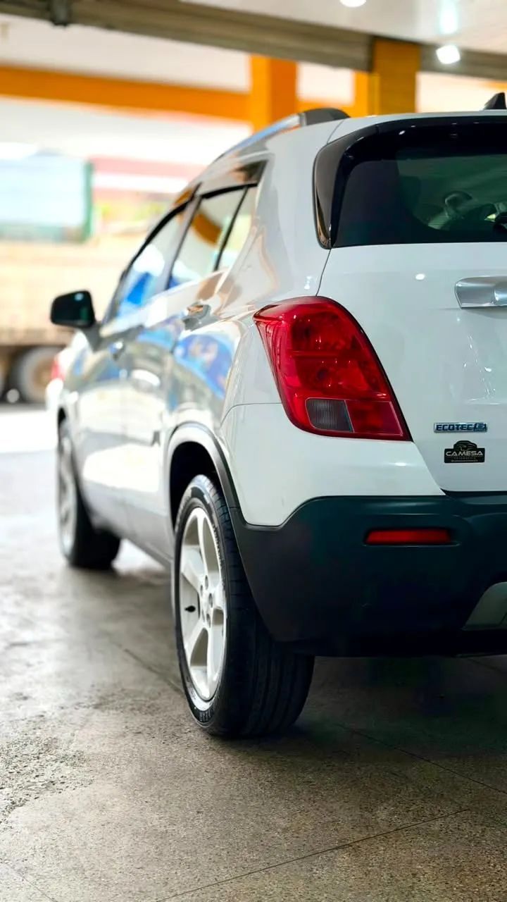 Chevrolet TRACKER 8