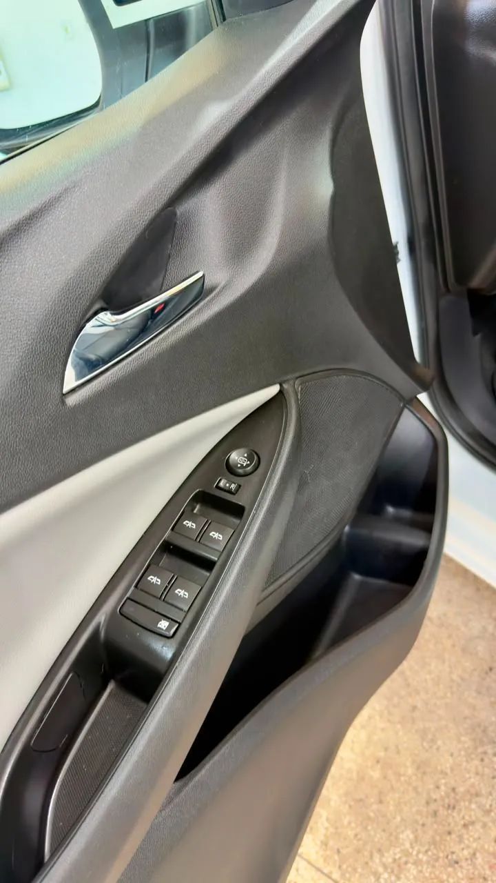 Chevrolet ONIX 14