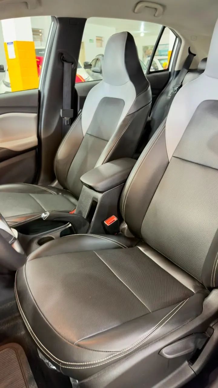 Chevrolet ONIX 15