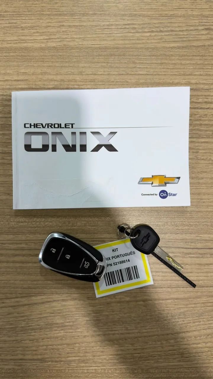 Chevrolet ONIX 19