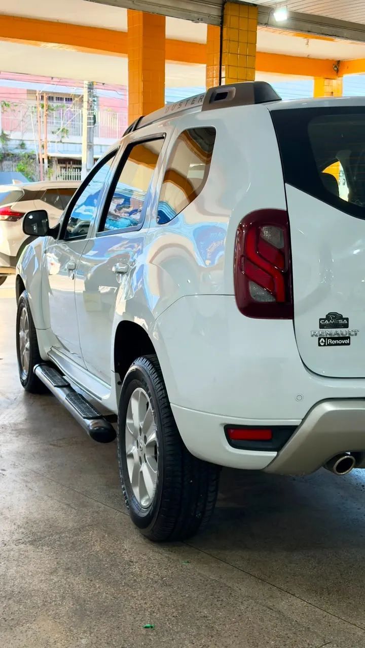 Renault DUSTER 8