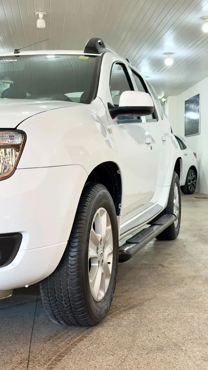 Renault DUSTER 4