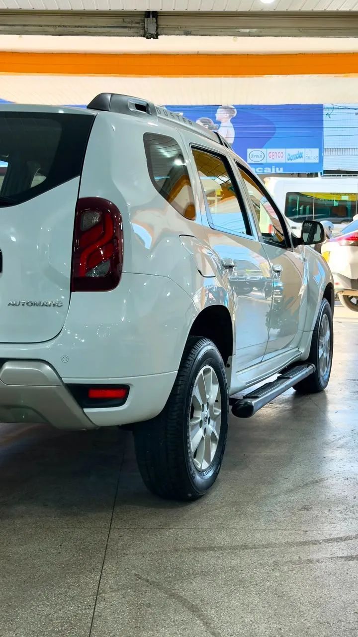 Renault DUSTER 9