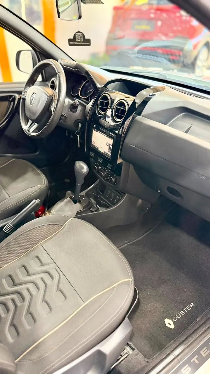 Renault DUSTER 12