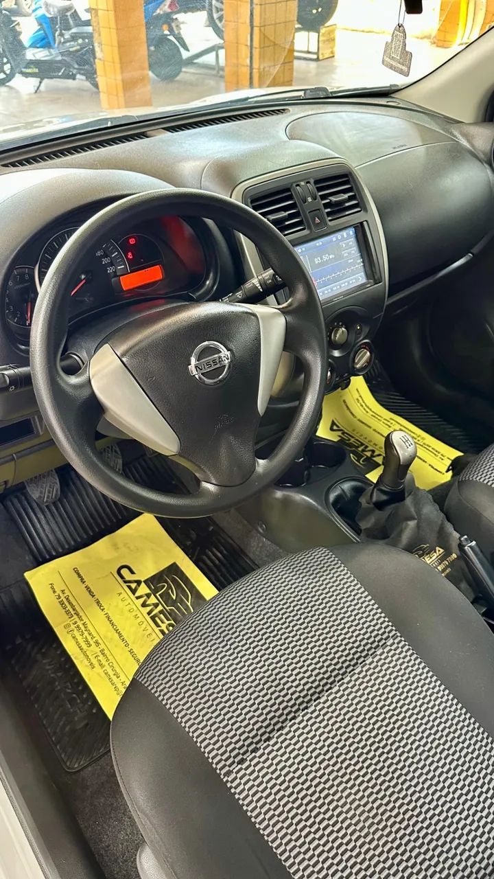 Nissan MARCH 12