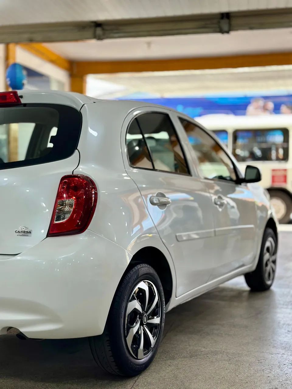 Nissan MARCH 7