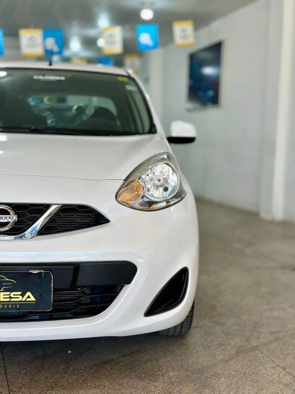 Nissan MARCH 4