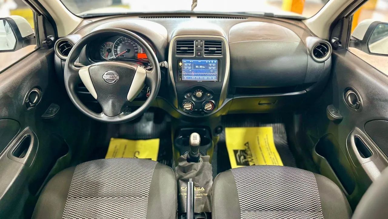 Nissan MARCH 9