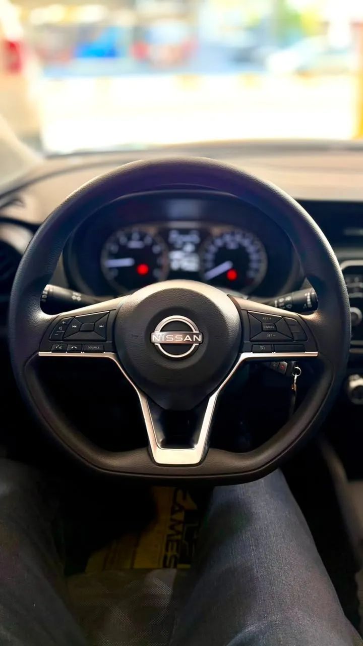 Nissan KICKS 11