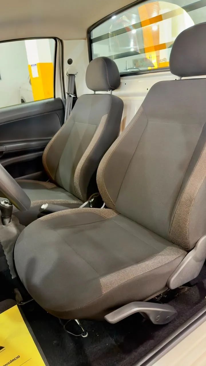 Volkswagen Saveiro 13
