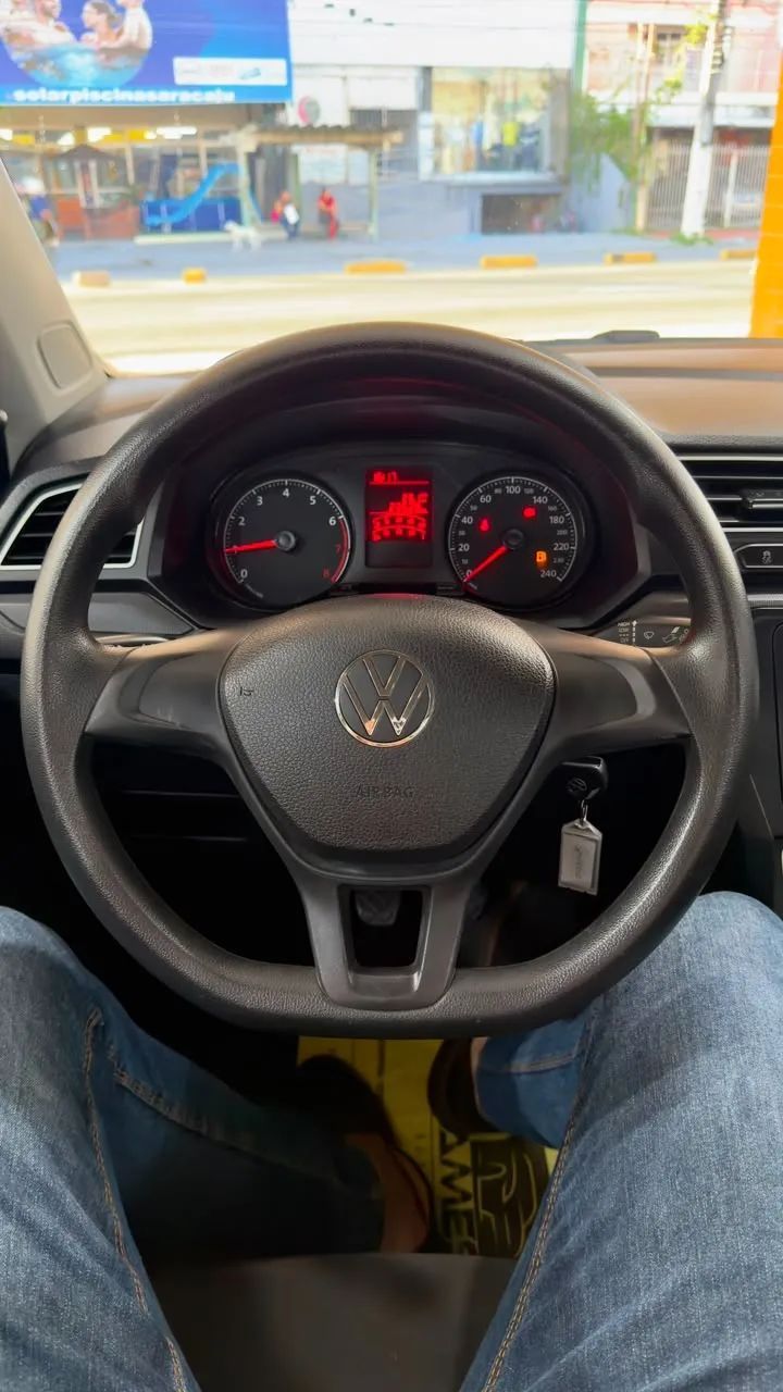 Volkswagen Saveiro 11